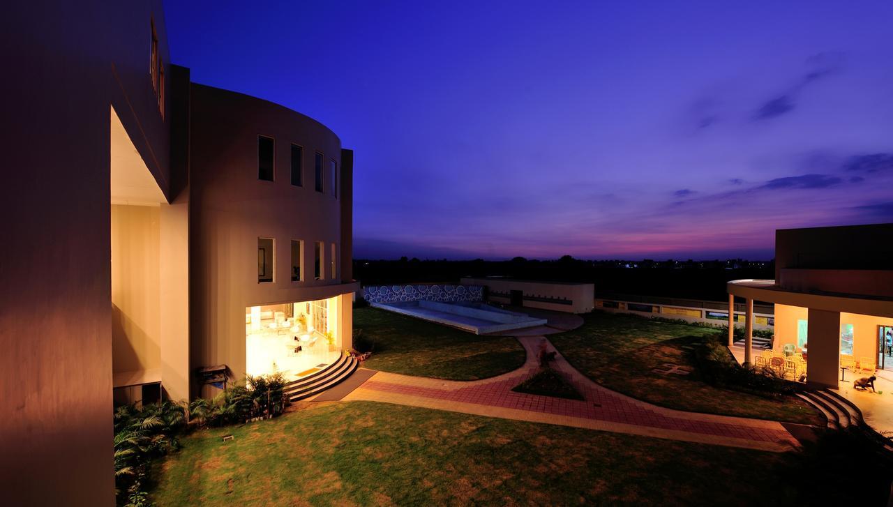 Hotel Sinclairs Burdwan Exteriér fotografie